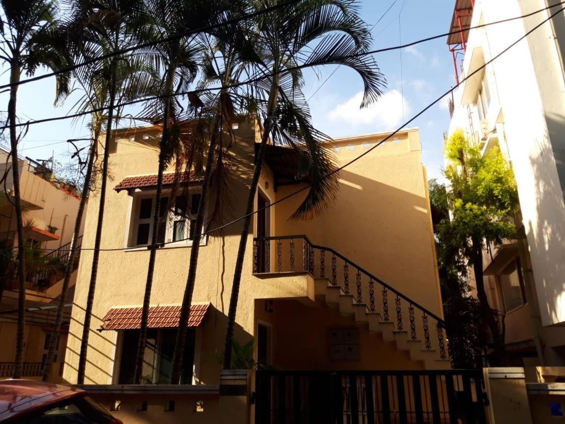 Chirpy Co-Living Space & Hostel Bangalore Extérieur photo